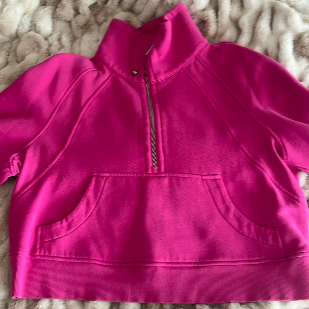 Lululemon Sonic Pink Scuba no hood